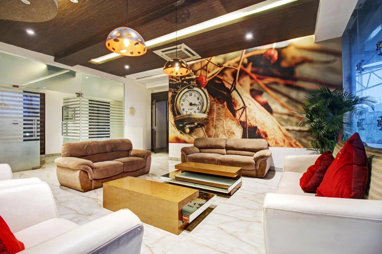 Townhouse Oak 46940 Hotel Vrindavan Sultānpur Esterno foto