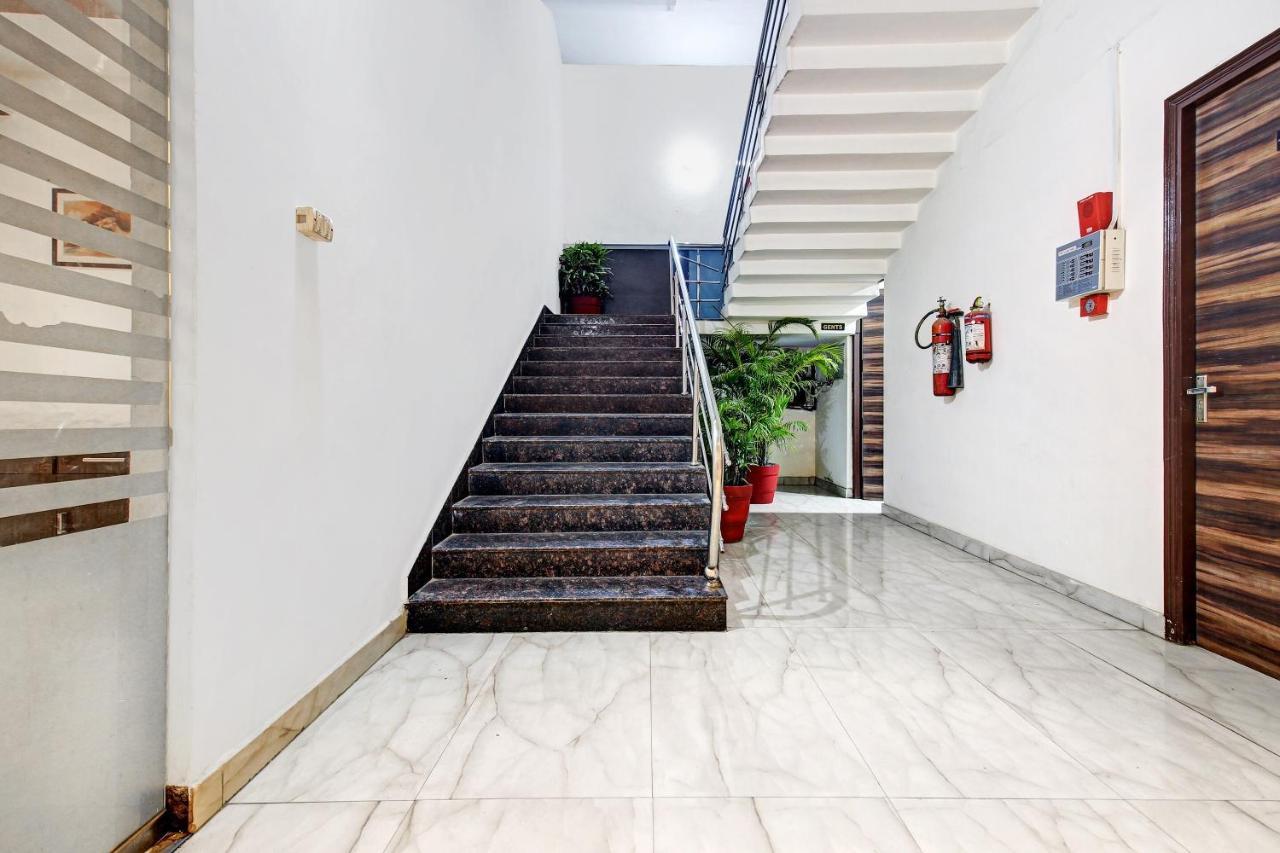 Townhouse Oak 46940 Hotel Vrindavan Sultānpur Esterno foto